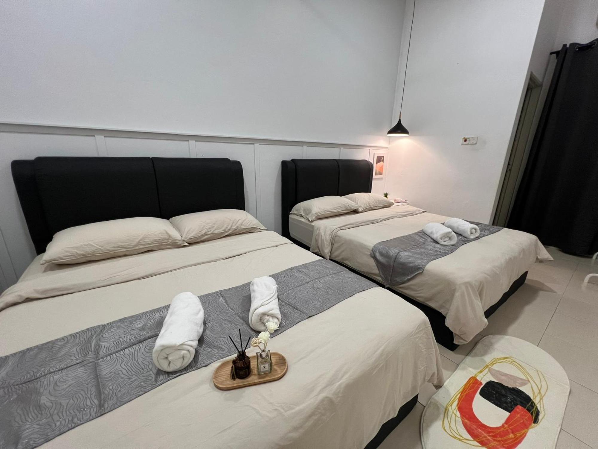 Willa Demuji 4Br 10Pax 3Min To Ecm Kcm, Ps4 Kuantan Zewnętrze zdjęcie